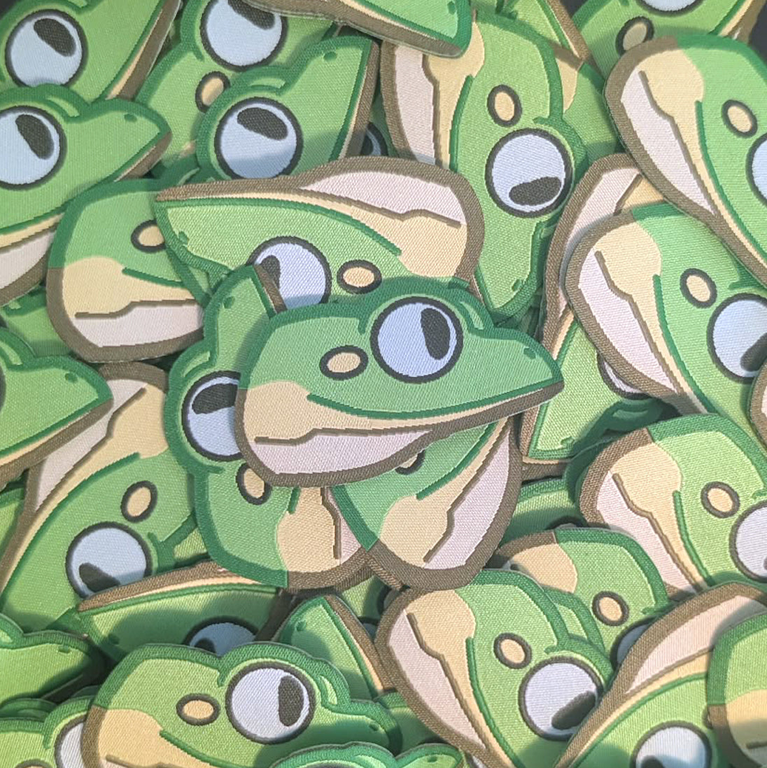 WOWIE Frog Iron-on Patch